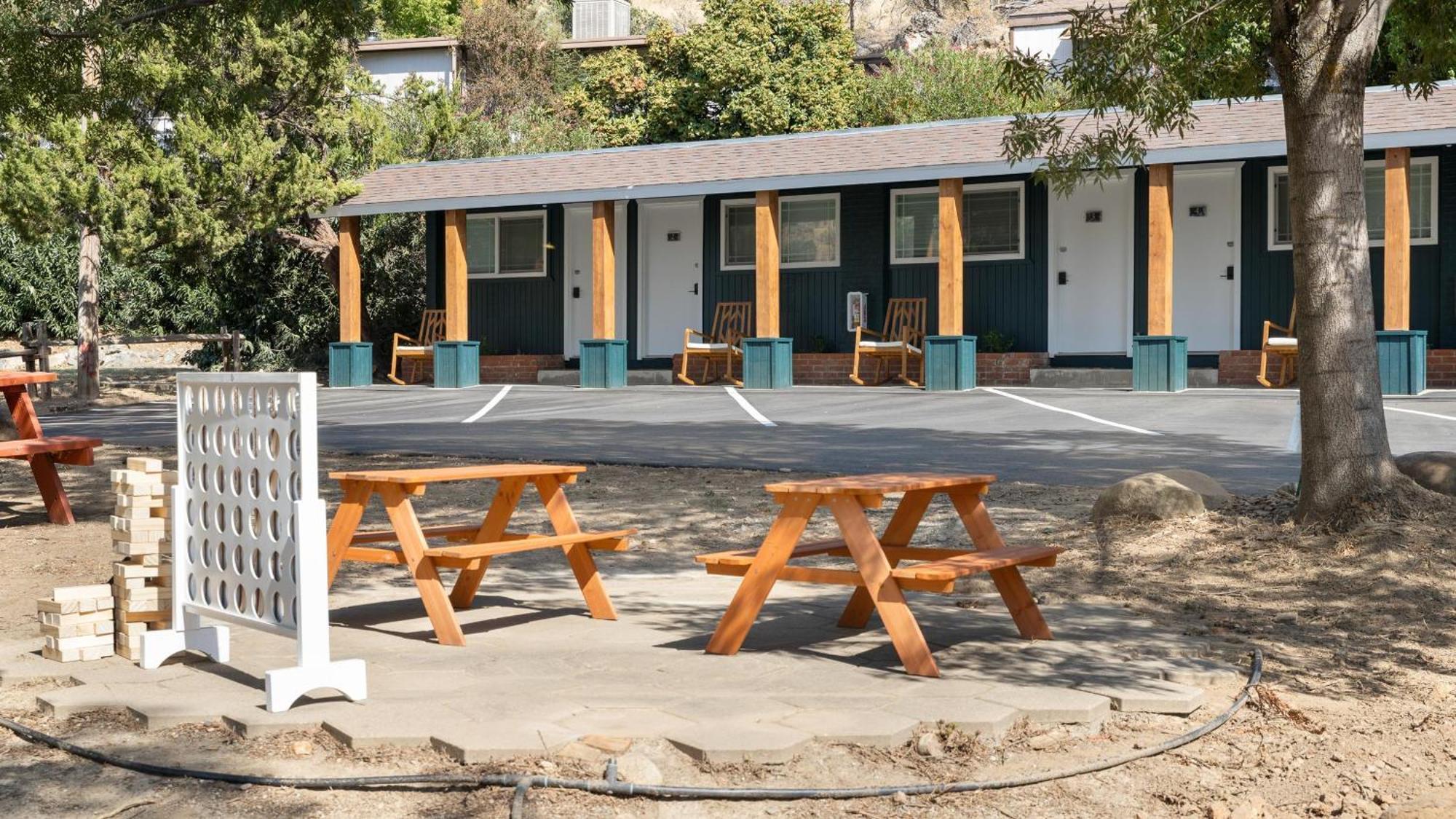 The Rae | Sequoia Motel Rm 5 スリー・リバーズ エクステリア 写真